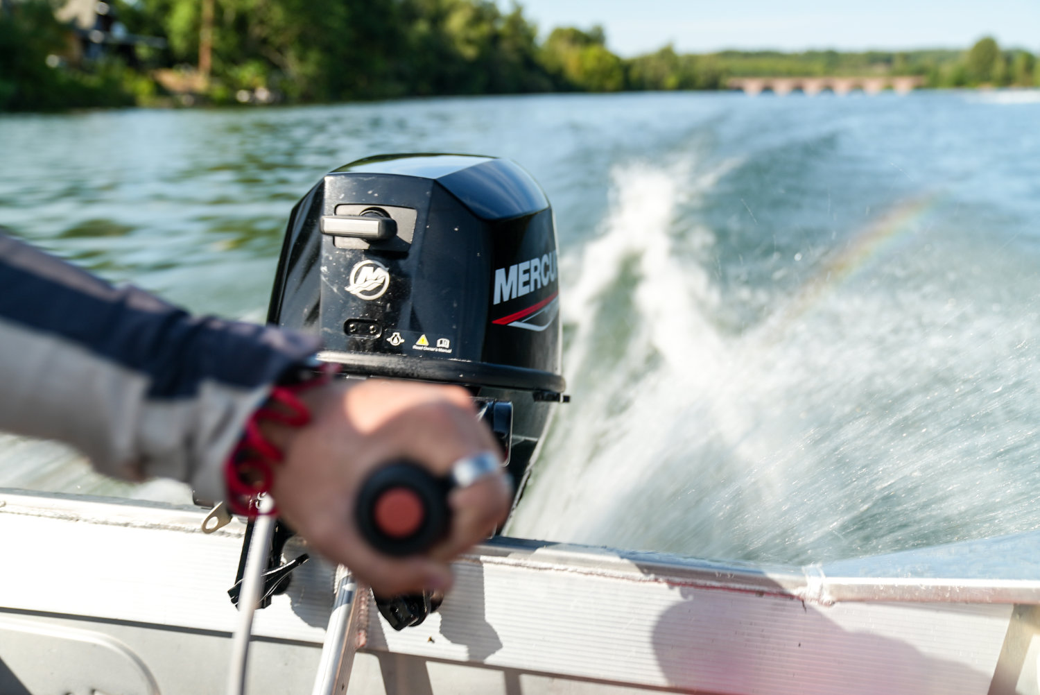 Mercury 6hp EFI FourStroke Kimple ANGLER 330W DSC08185 RGB 8bit
